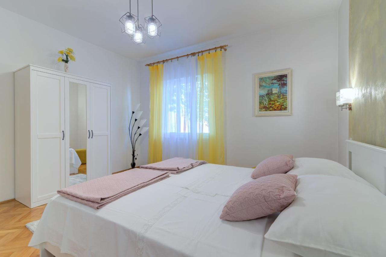 Apartments By The Beach Adela Senj Senj  Exterior photo